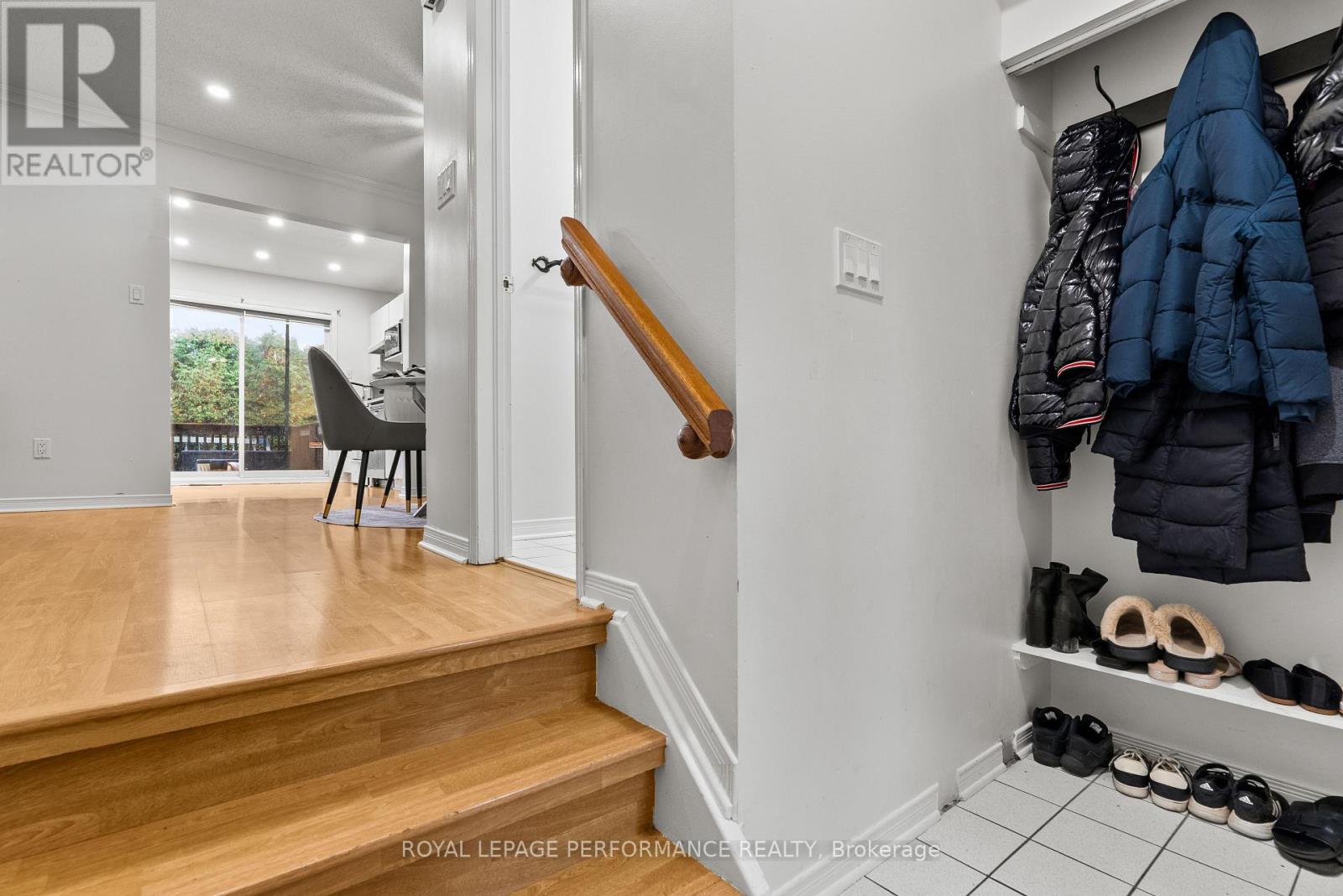 787 Hancock Crescent