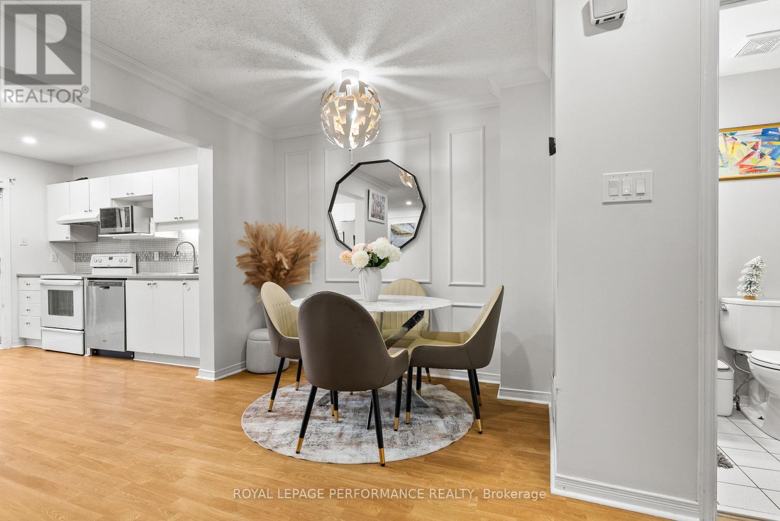 787 Hancock Crescent