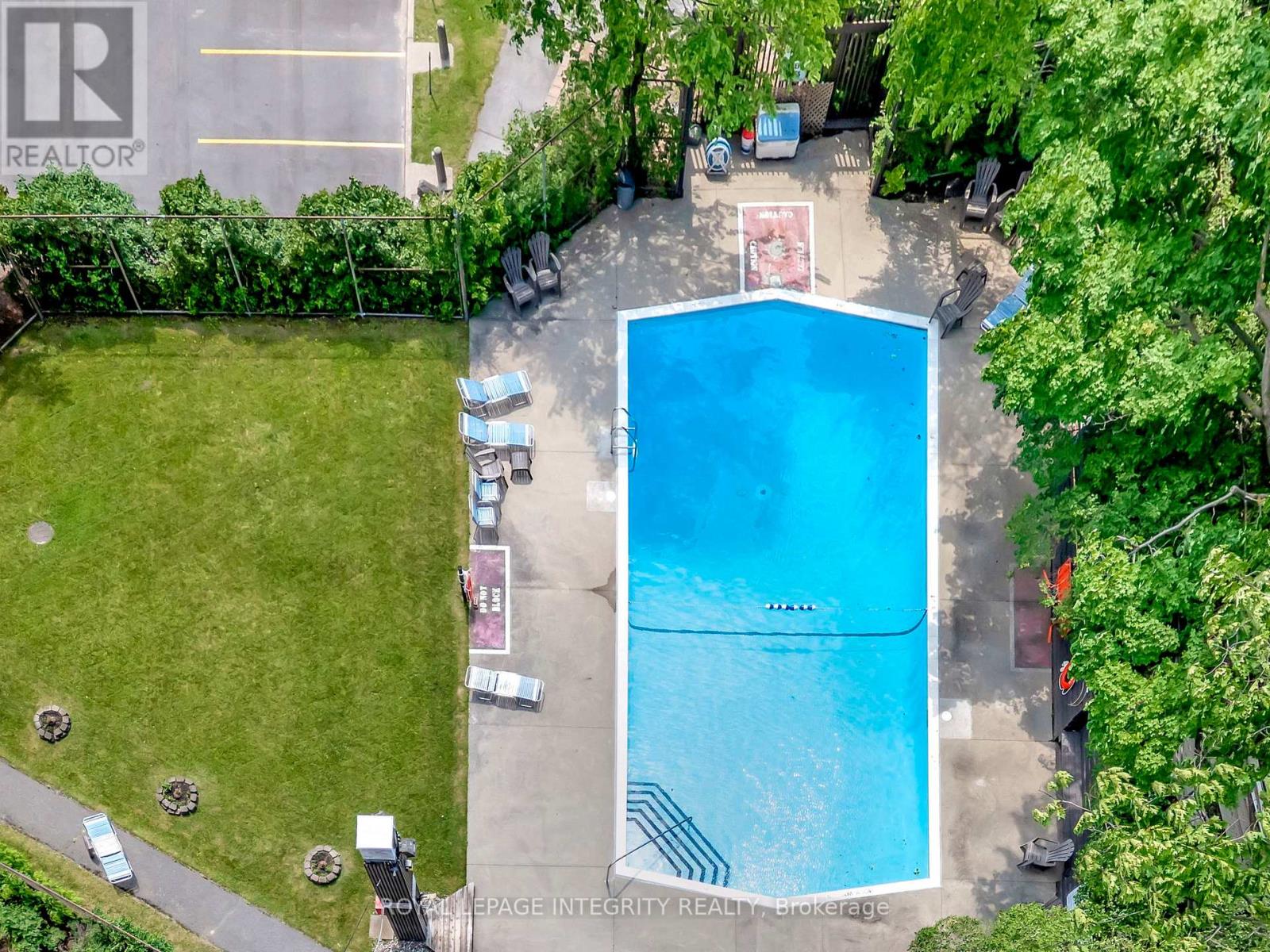 504 - 20 Chesterton Drive