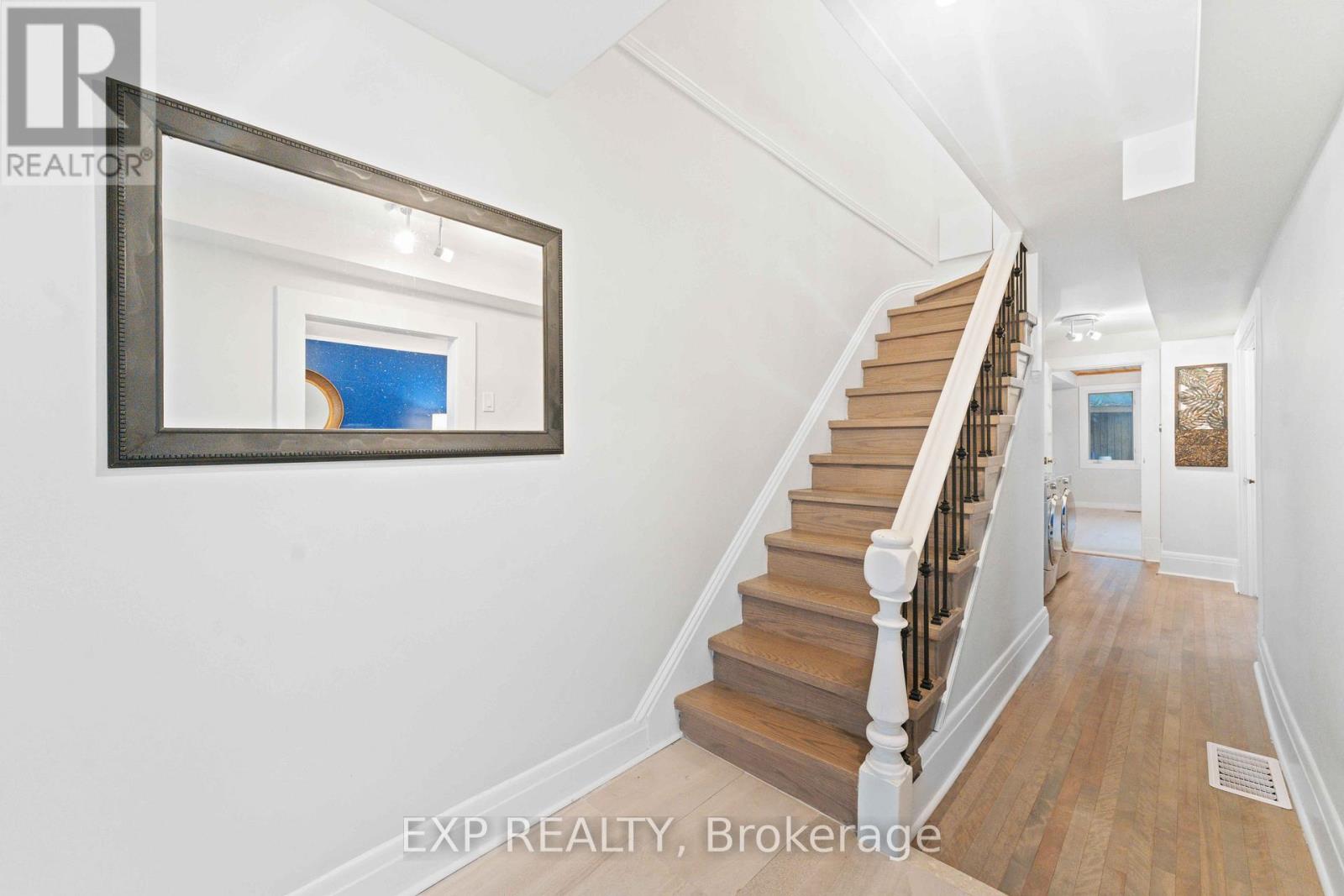 162 King Edward Avenue