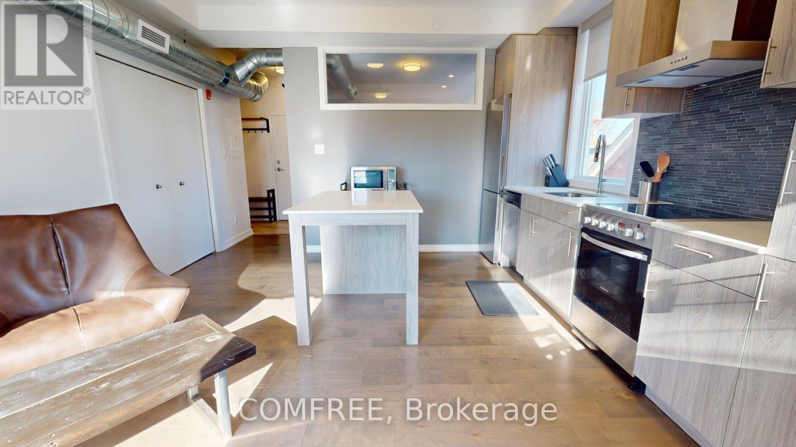 404 - 150 Greenfield Avenue