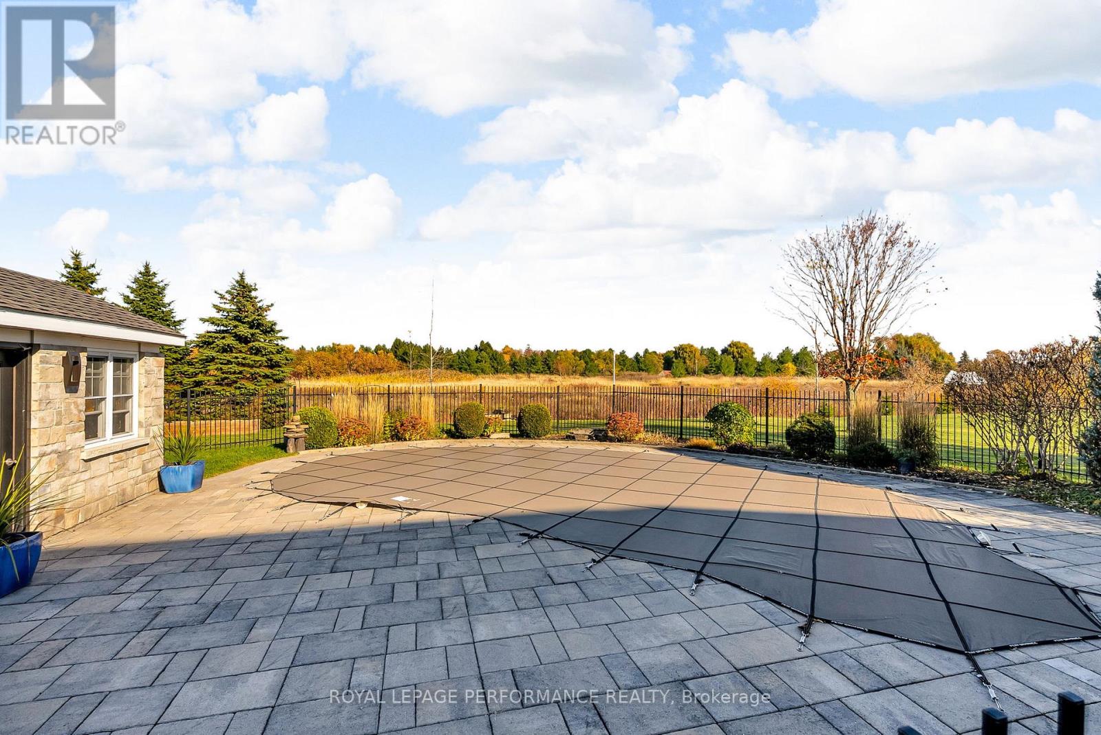 6721 Yacht Boulevard