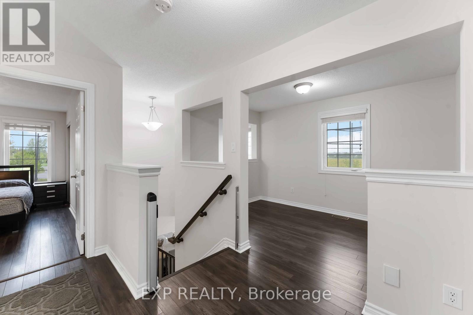 226 Par-la-ville Circle