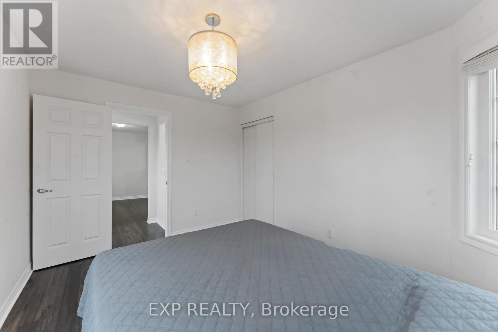 226 Par-la-ville Circle