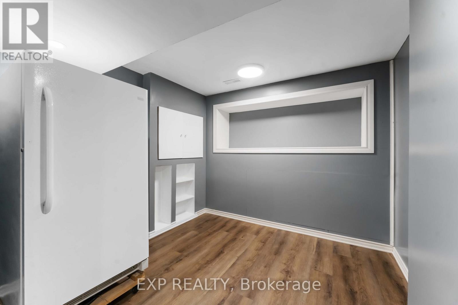 226 Par-la-ville Circle