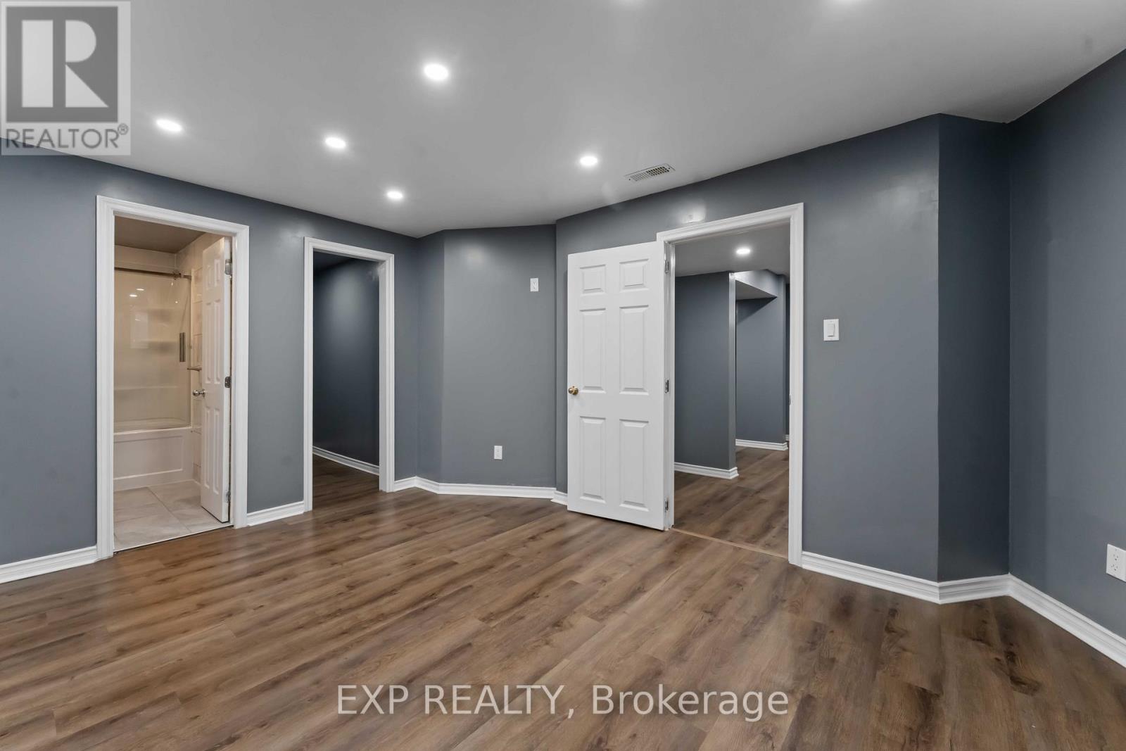 226 Par-la-ville Circle