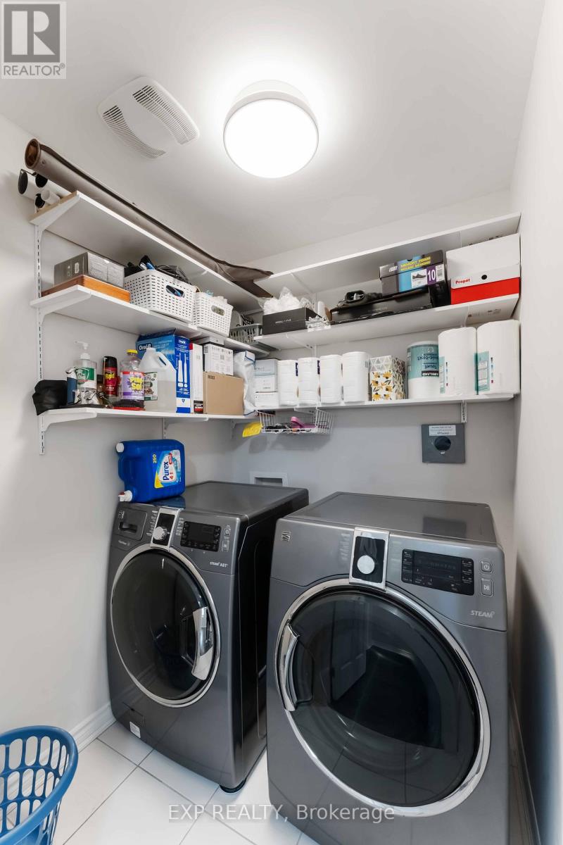 226 Par-la-ville Circle