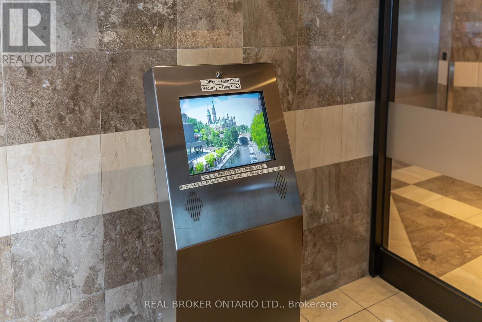 906 - 199 Kent Street