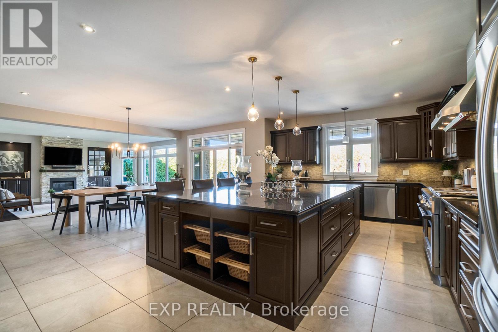 450 Lockmaster Crescent