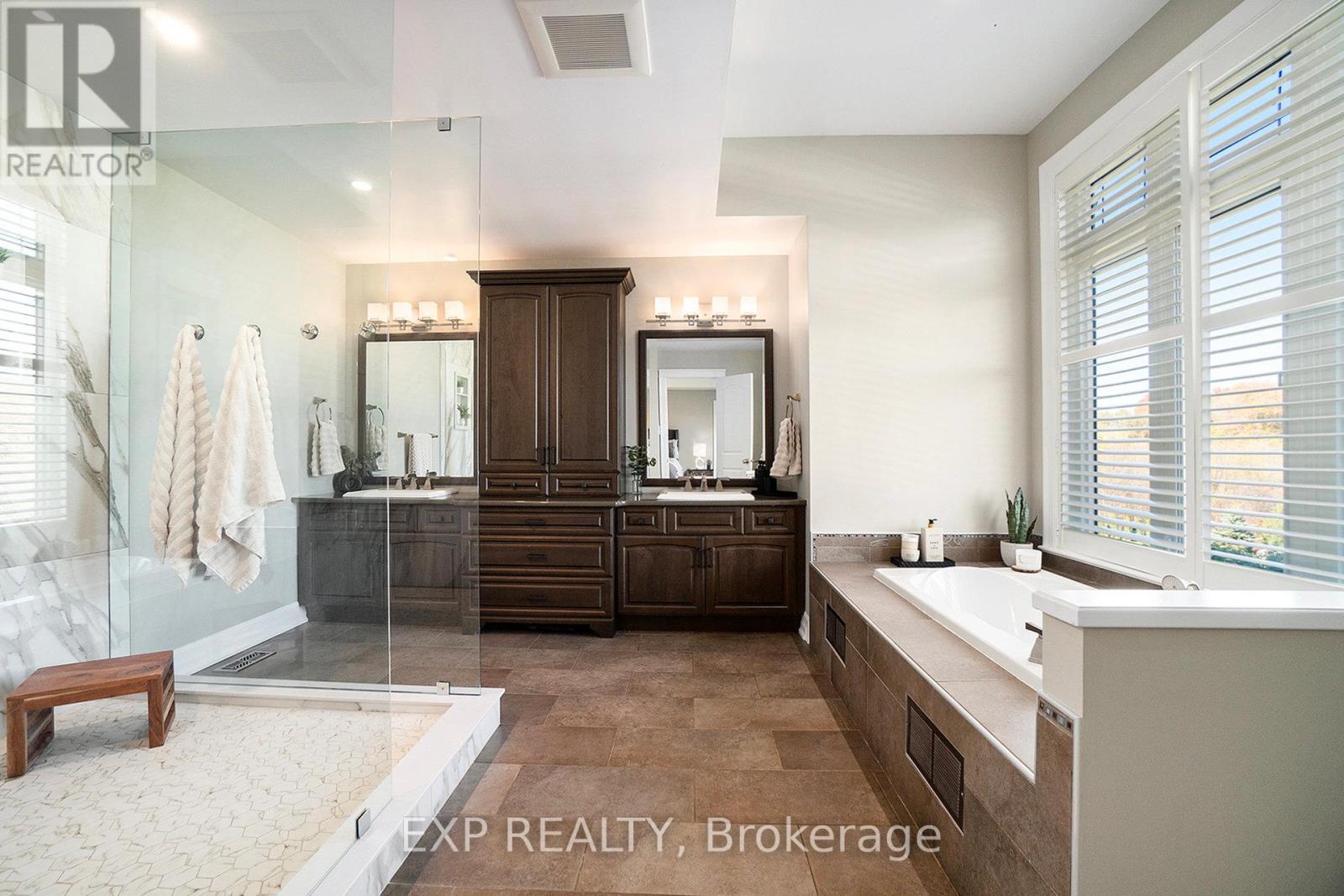 450 Lockmaster Crescent