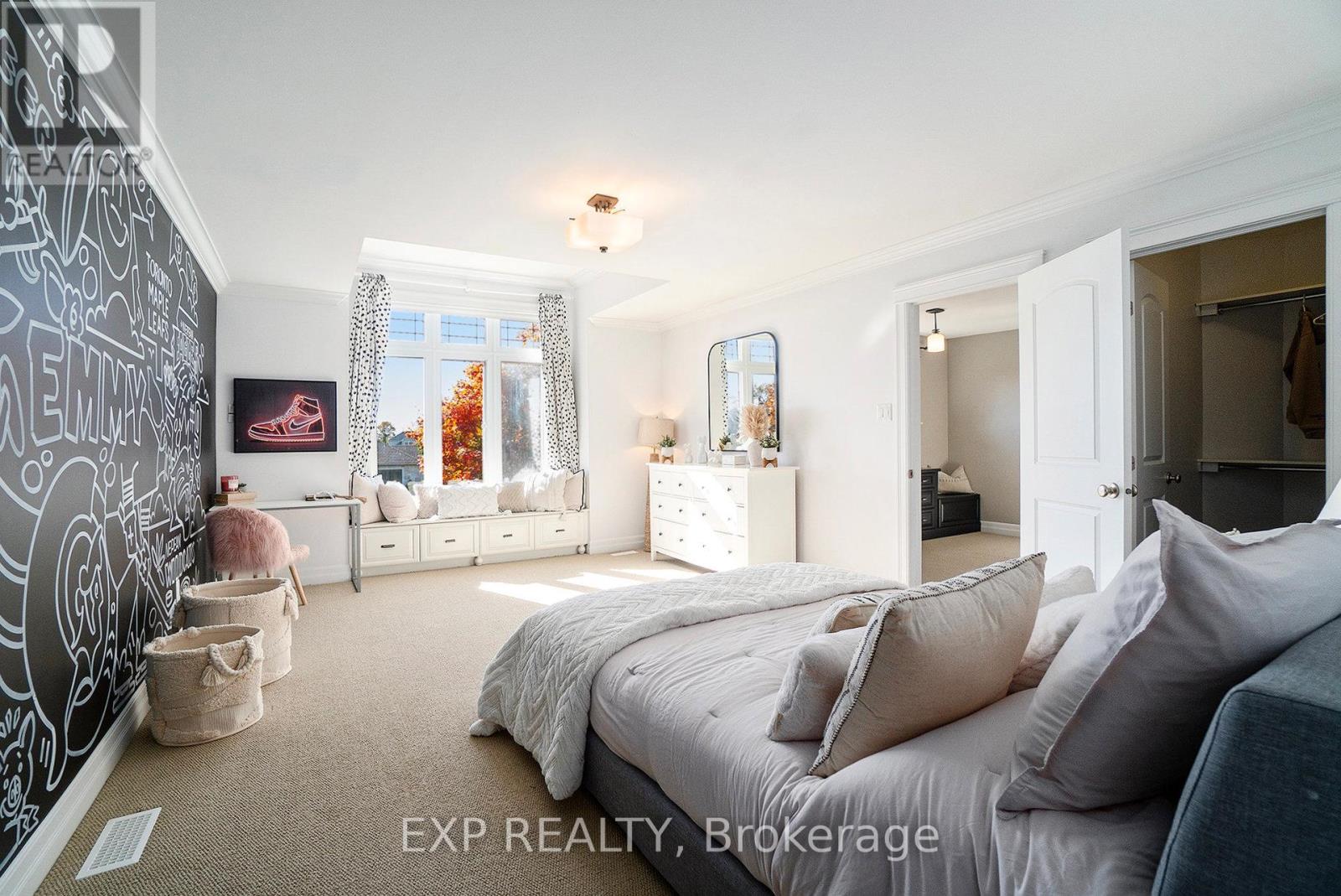 450 Lockmaster Crescent