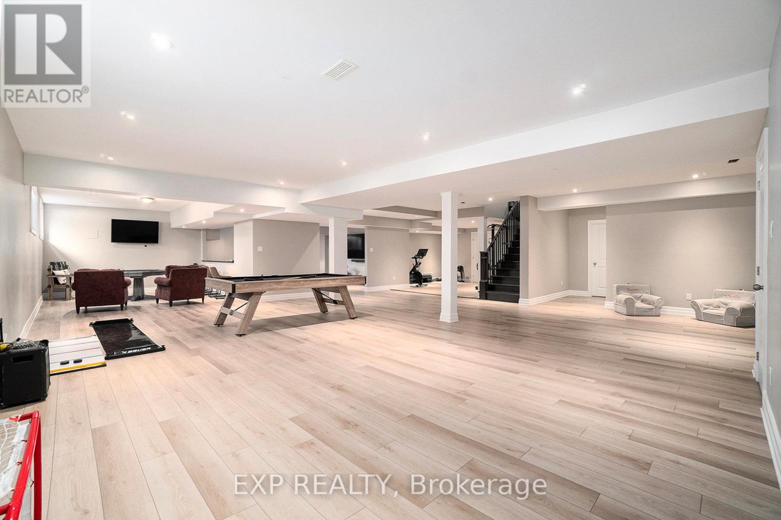 450 Lockmaster Crescent