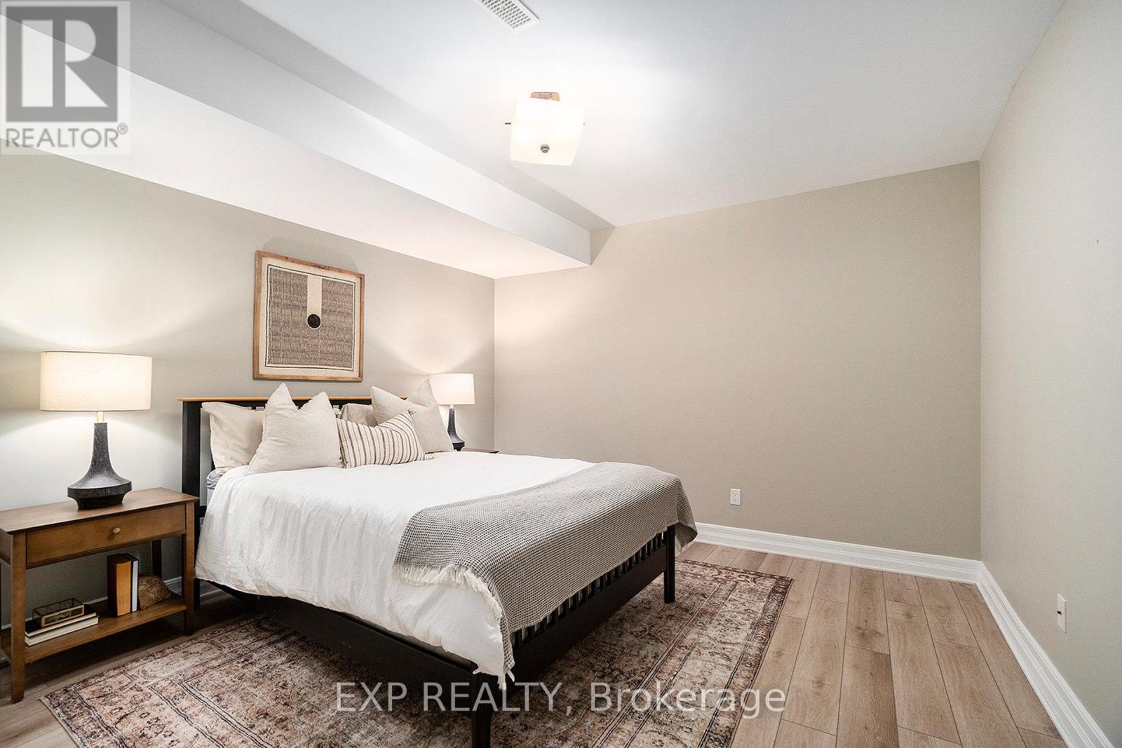 450 Lockmaster Crescent