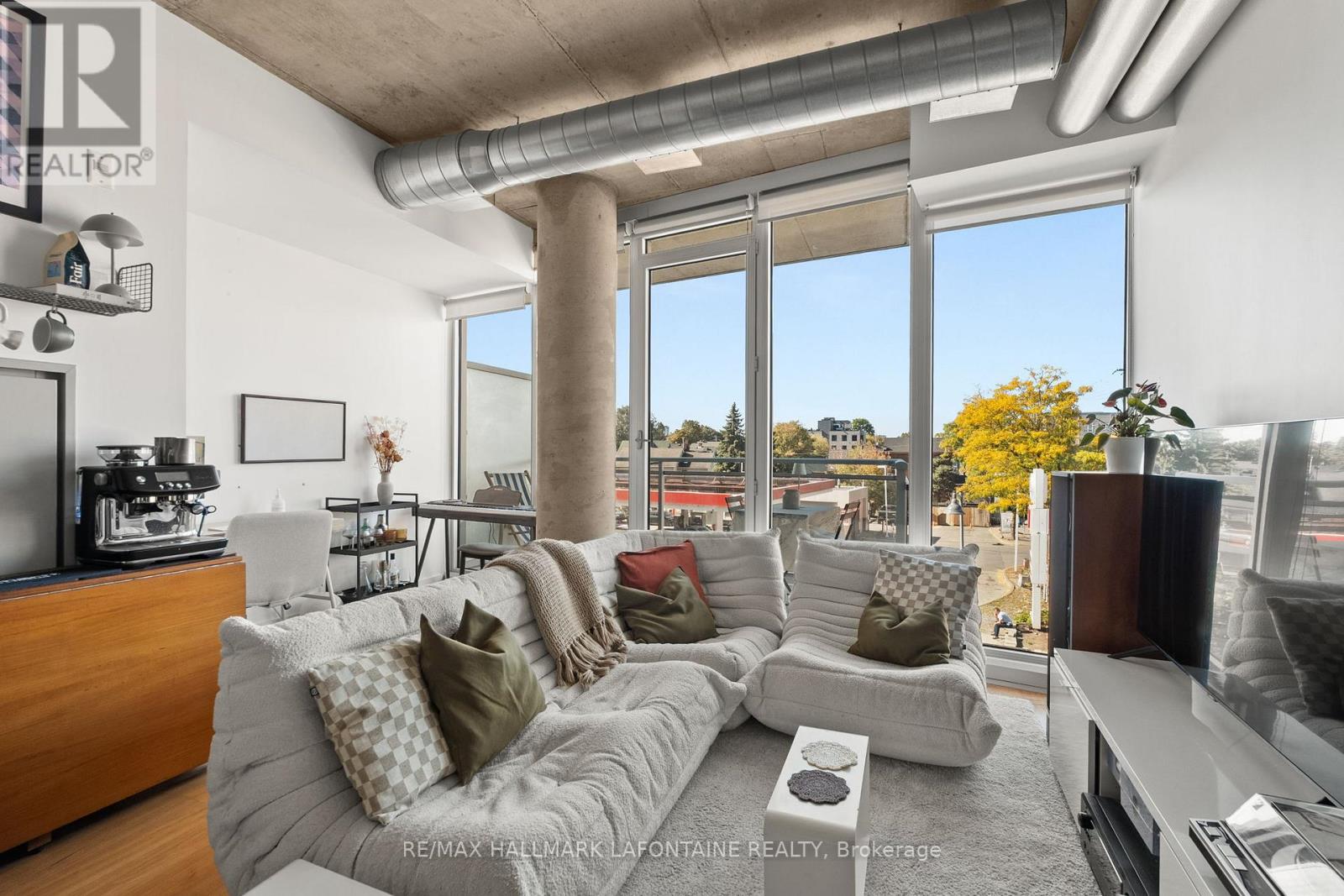 224 - 354 Gladstone Avenue