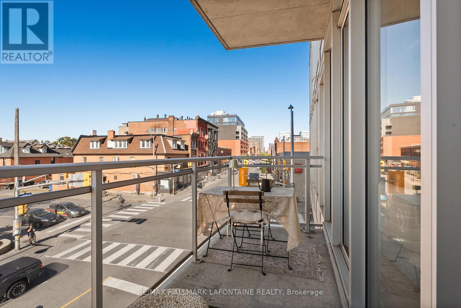 224 - 354 Gladstone Avenue