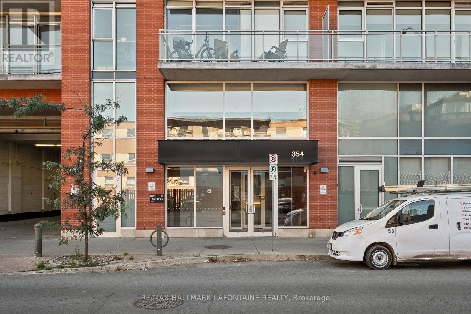 224 - 354 Gladstone Avenue