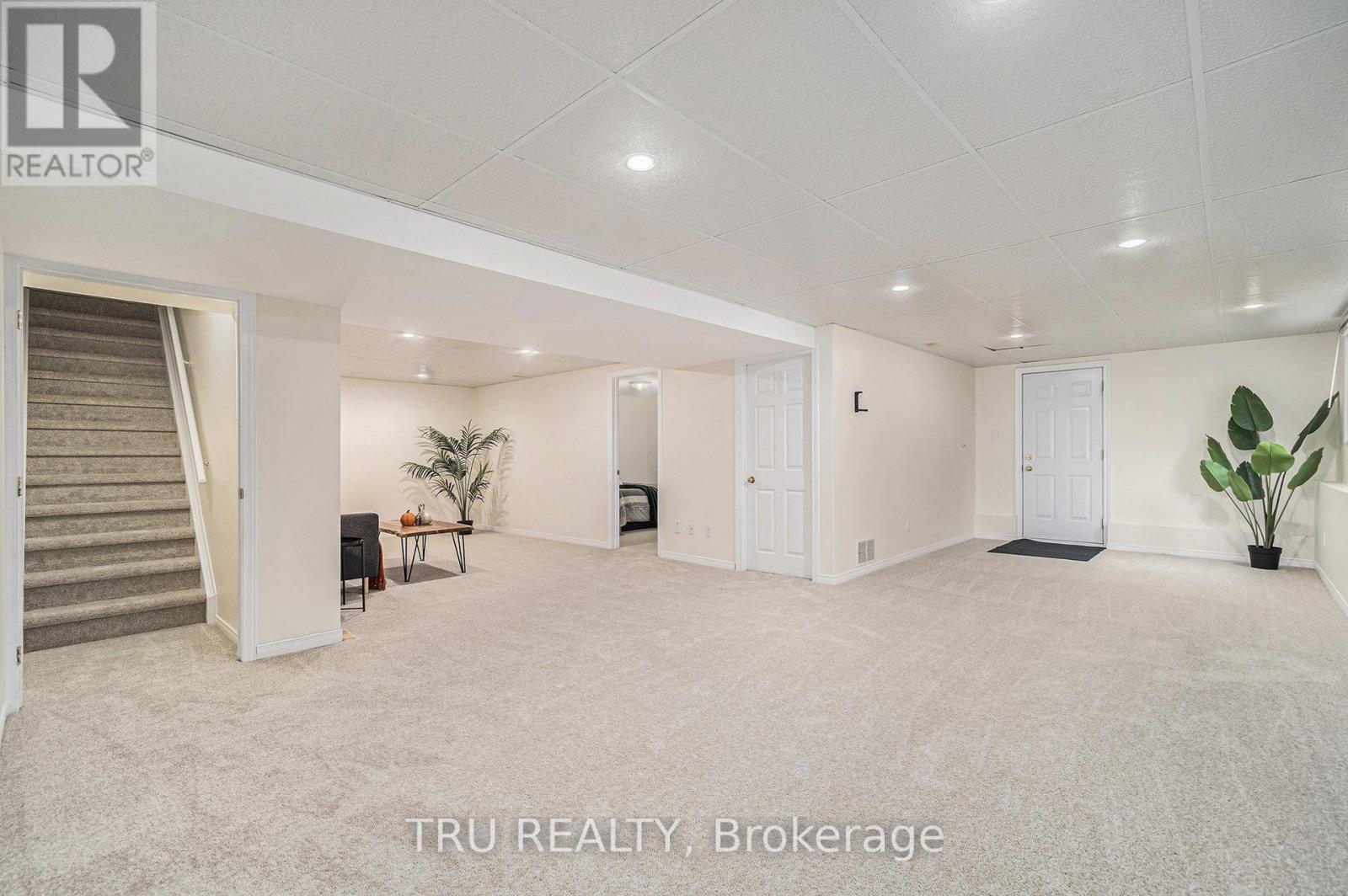 70 Dr. Gordon Crescent