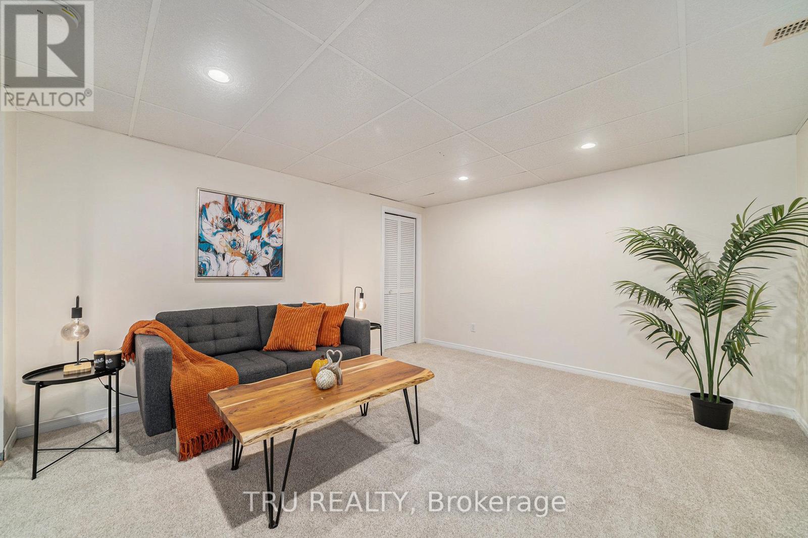 70 Dr. Gordon Crescent