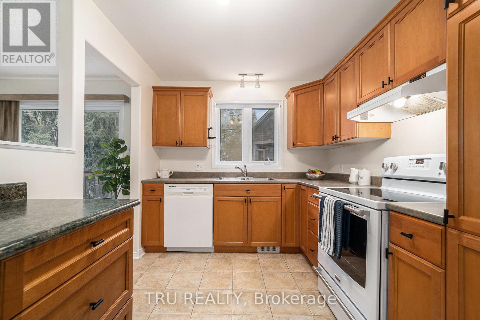 70 Dr. Gordon Crescent