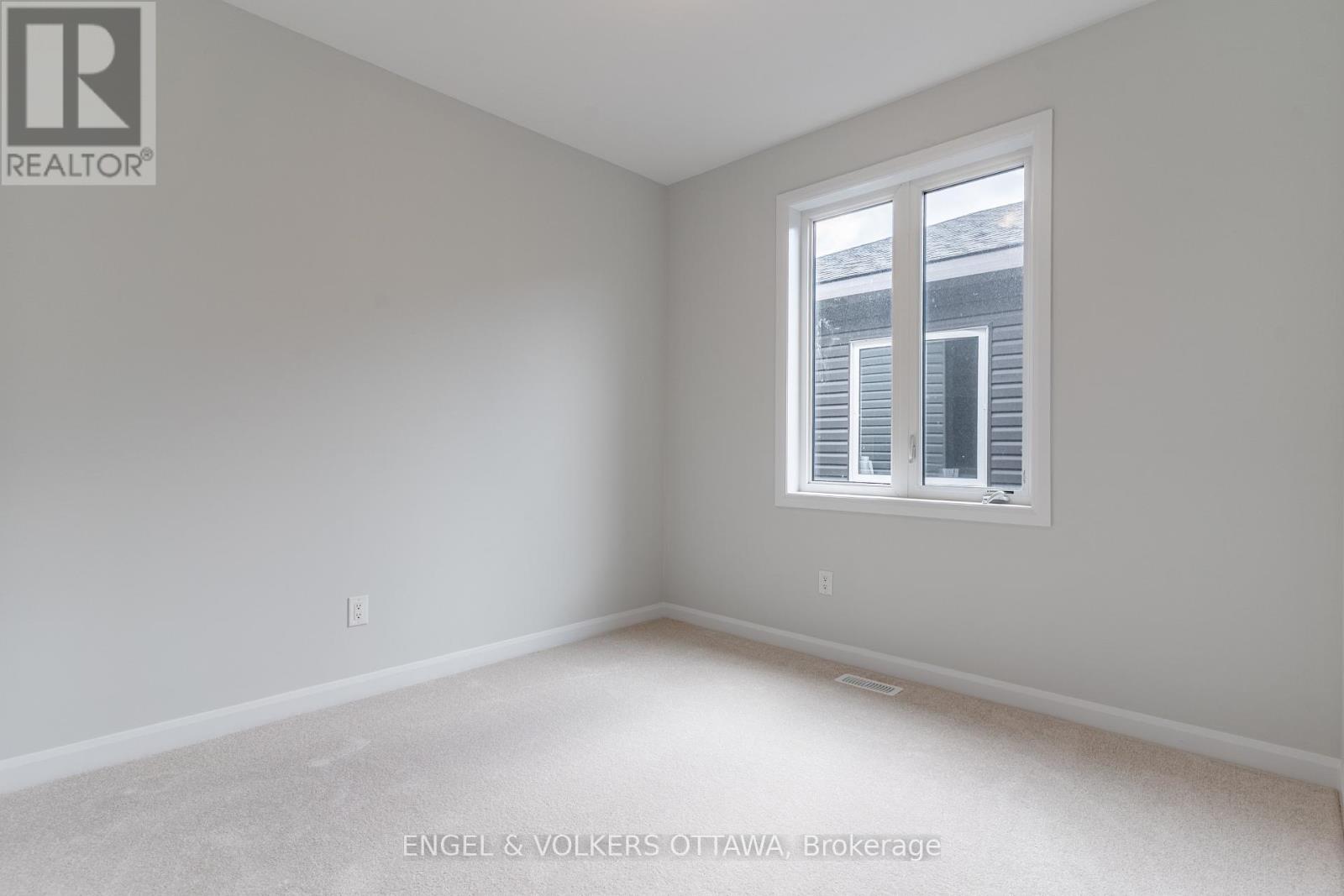 325 Elsie Macgill Walk