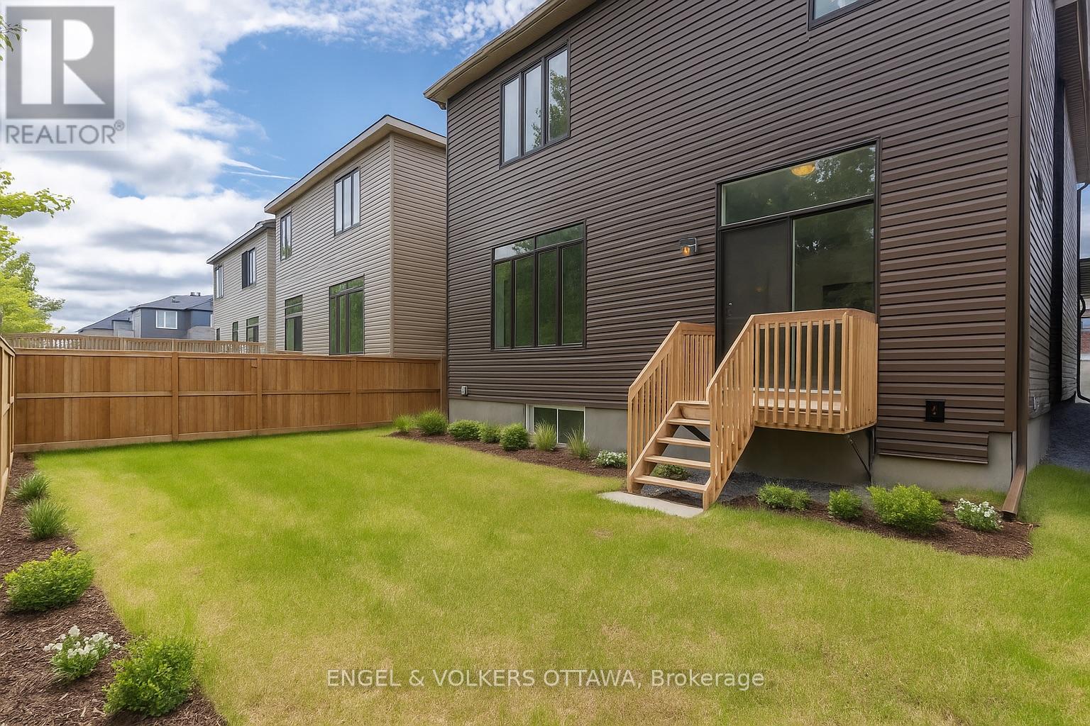 325 Elsie Macgill Walk