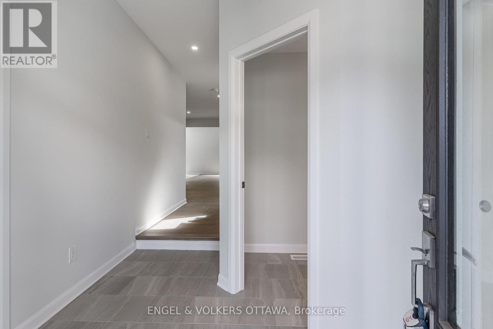 325 Elsie Macgill Walk