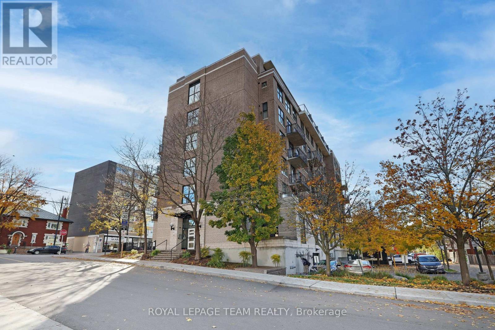 201 - 150 Caroline Avenue