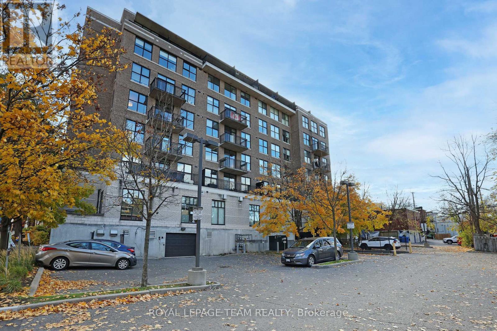 201 - 150 Caroline Avenue