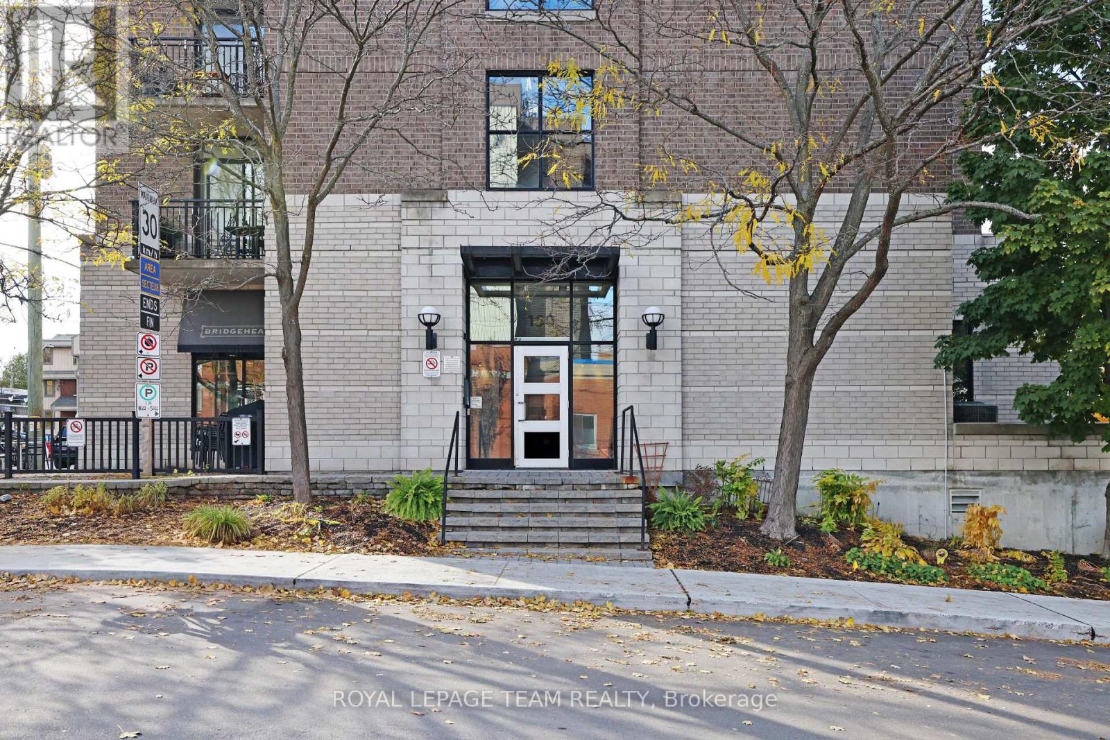 201 - 150 Caroline Avenue