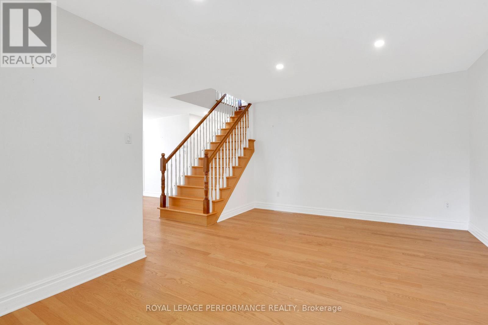 3804 Autumnwood Street