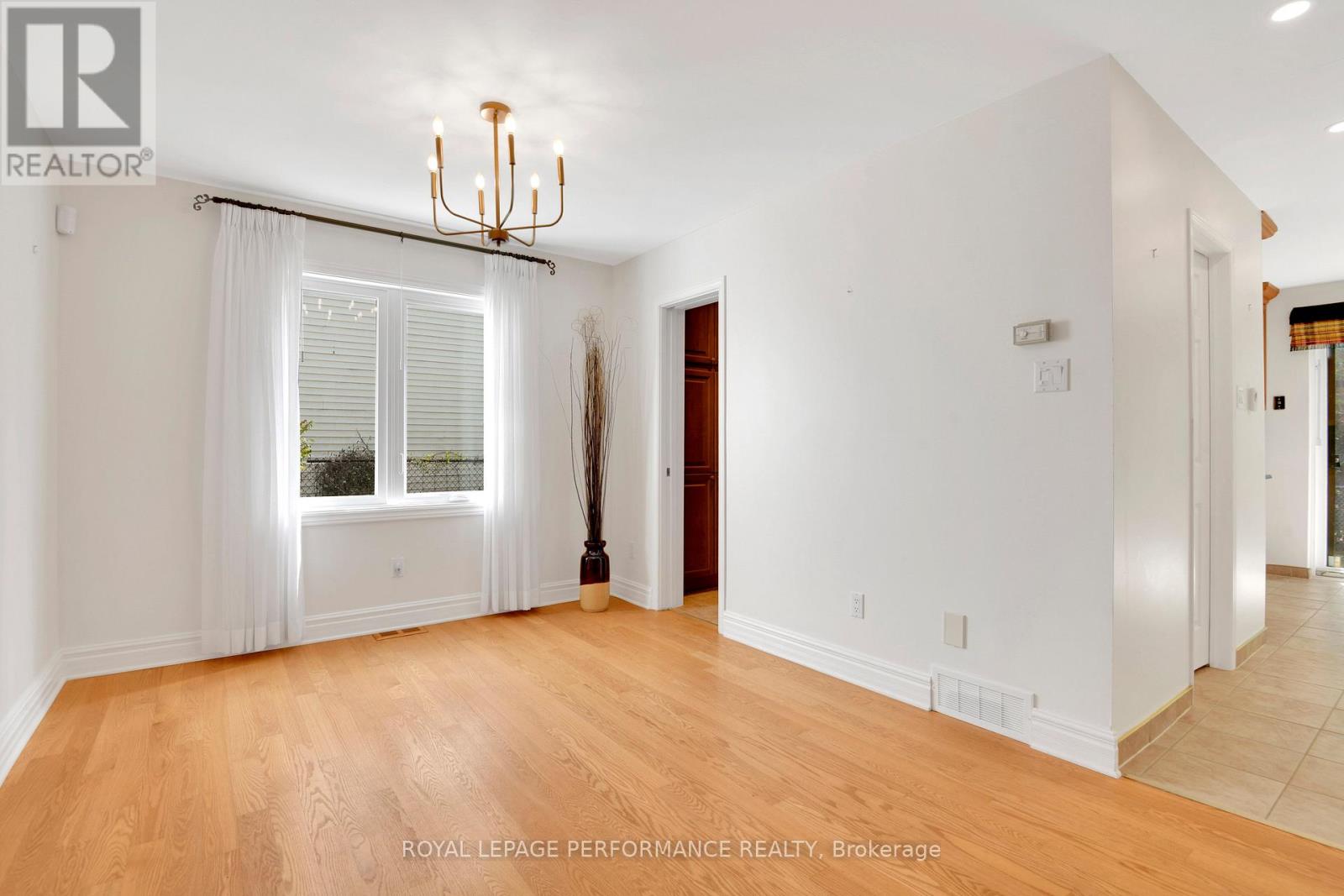 3804 Autumnwood Street