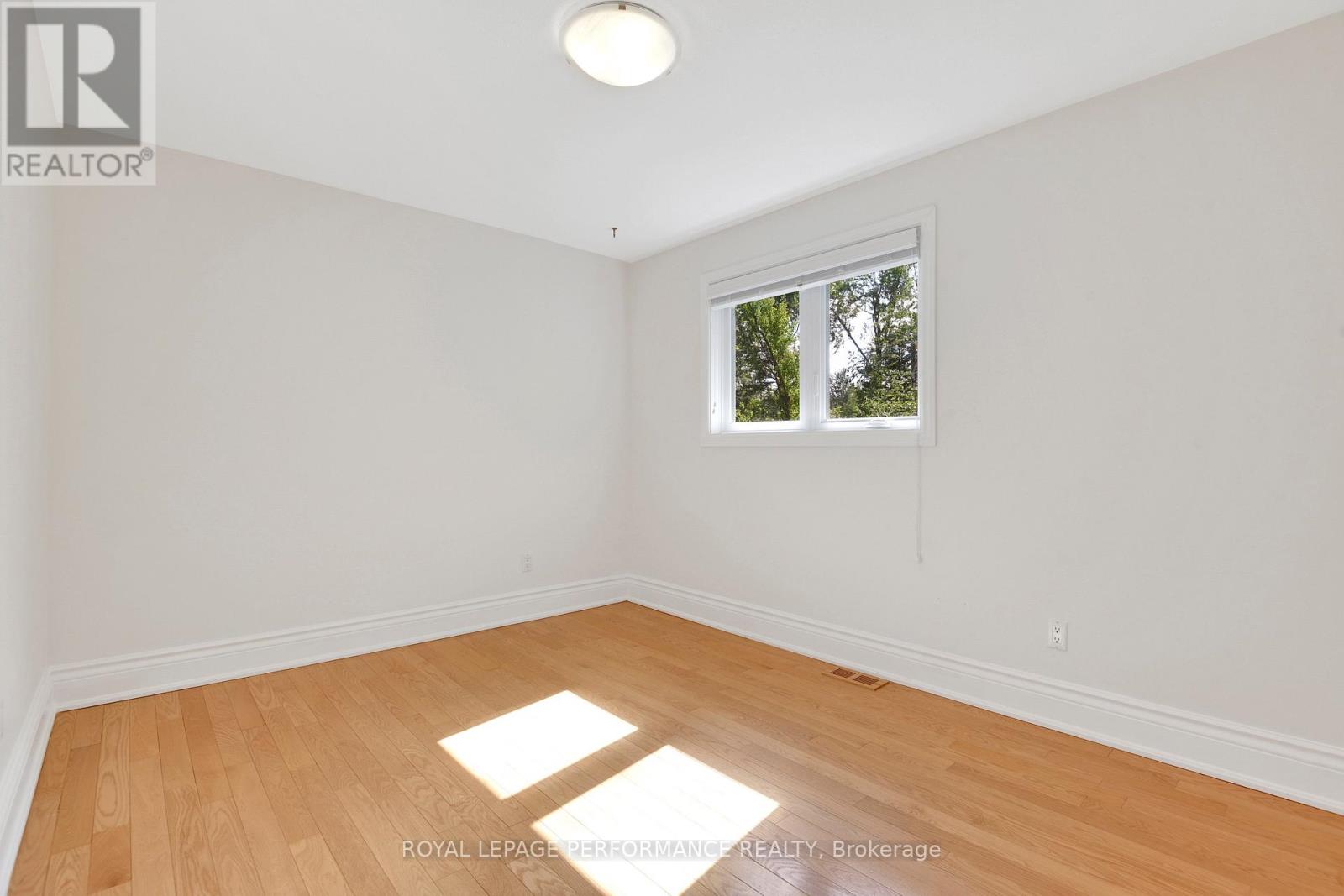 3804 Autumnwood Street