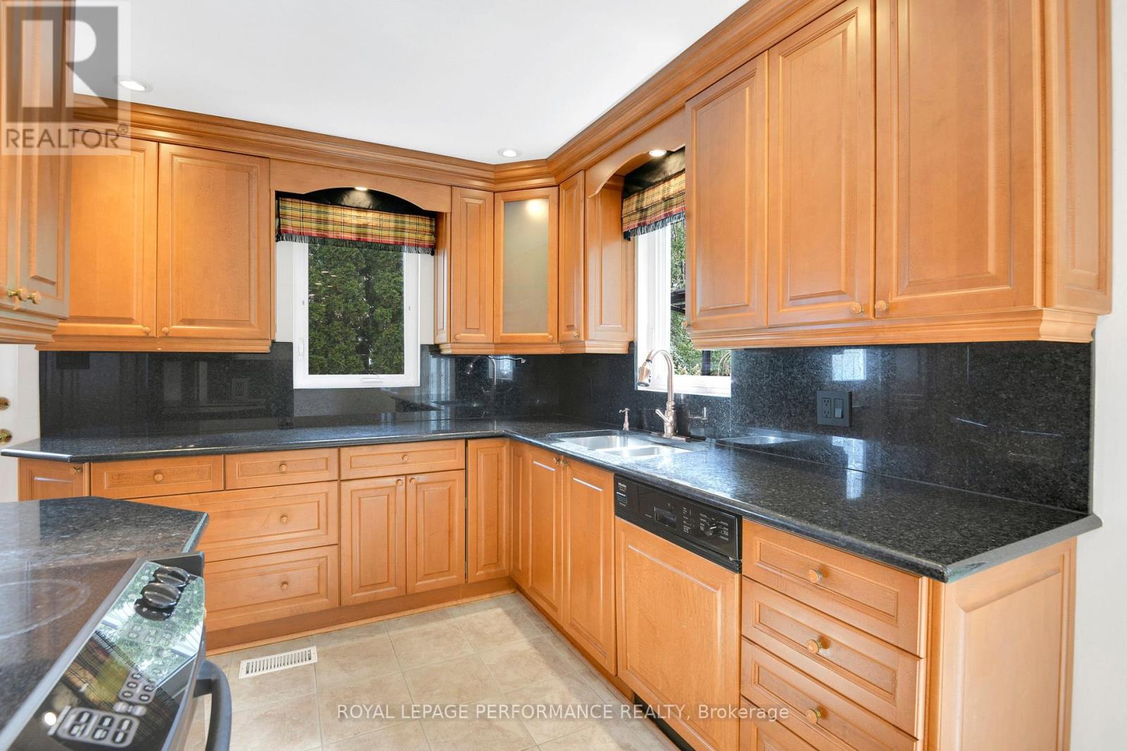 3804 Autumnwood Street