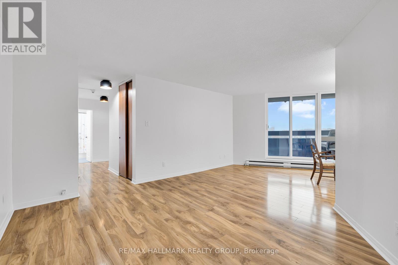 1006 - 2020 Jasmine Crescent