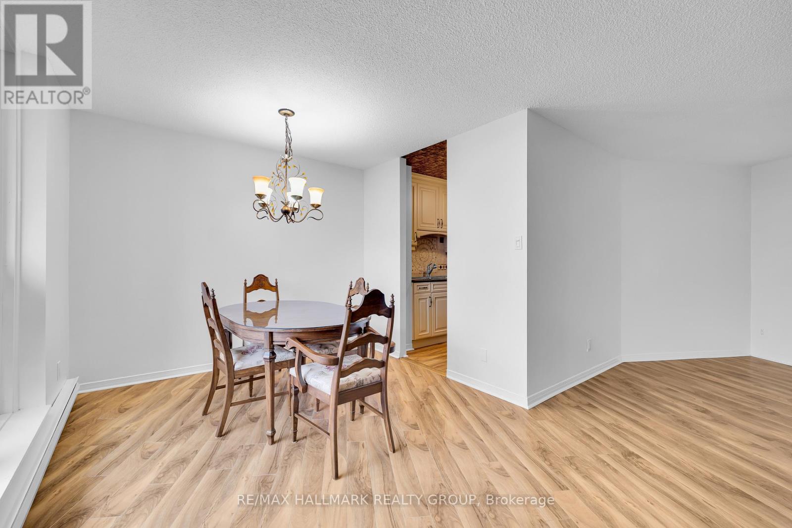 1006 - 2020 Jasmine Crescent