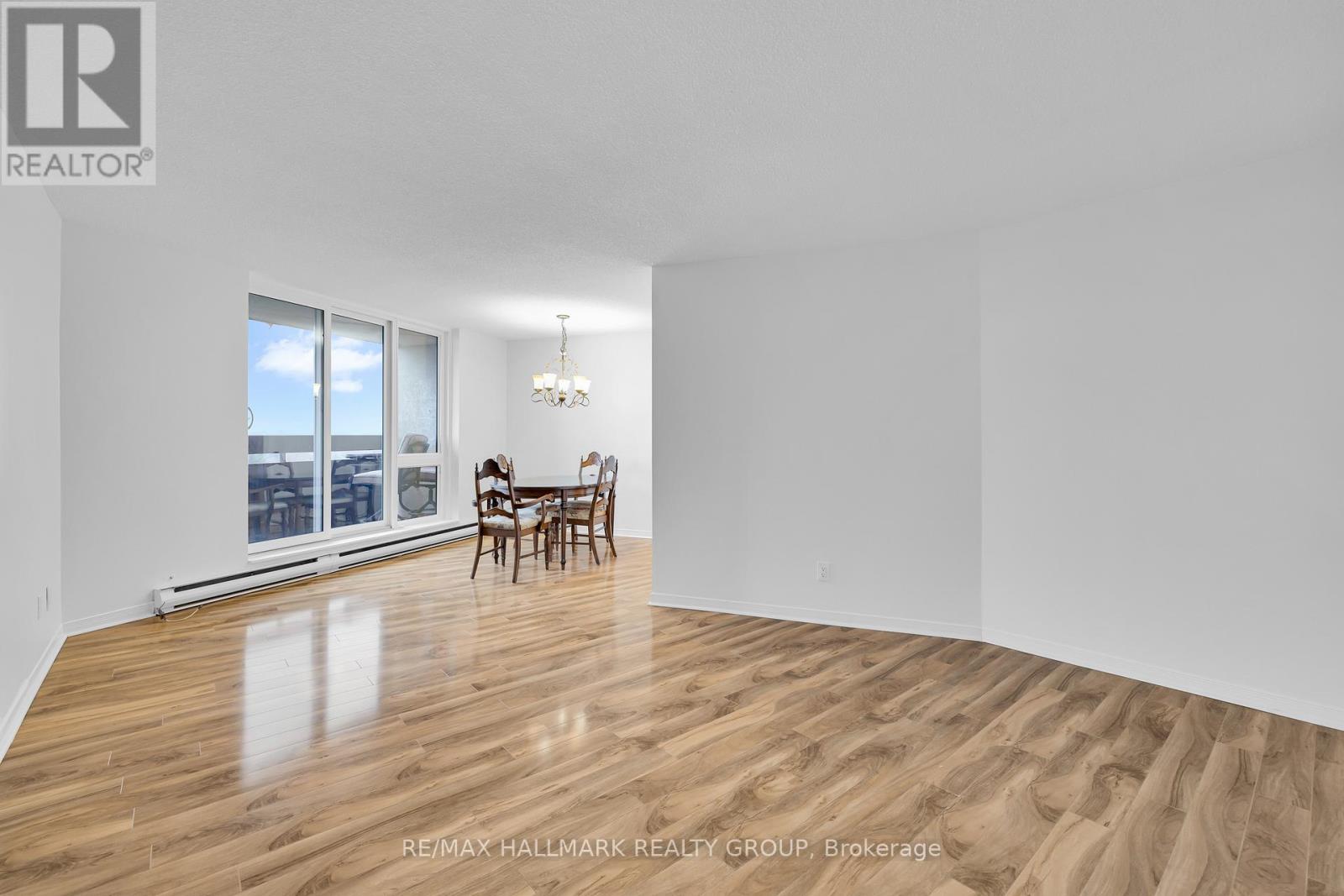 1006 - 2020 Jasmine Crescent