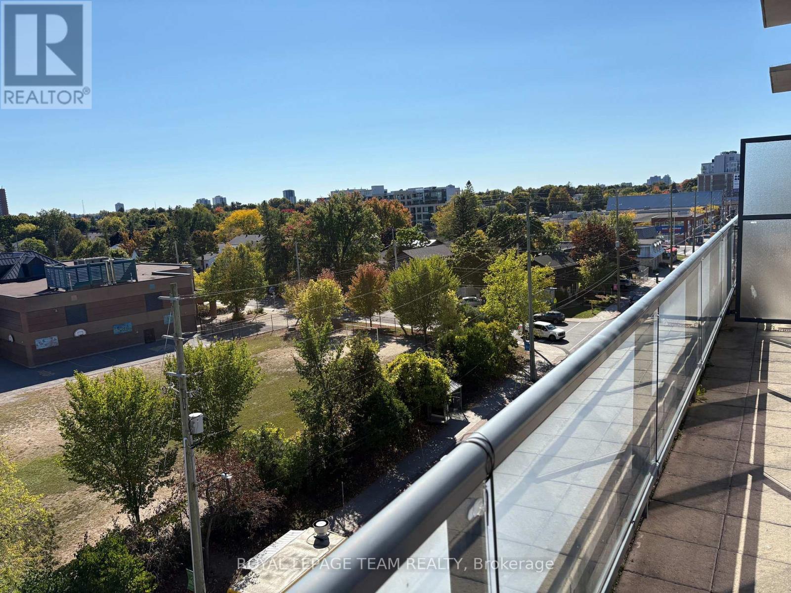 717 - 360 Patricia Avenue