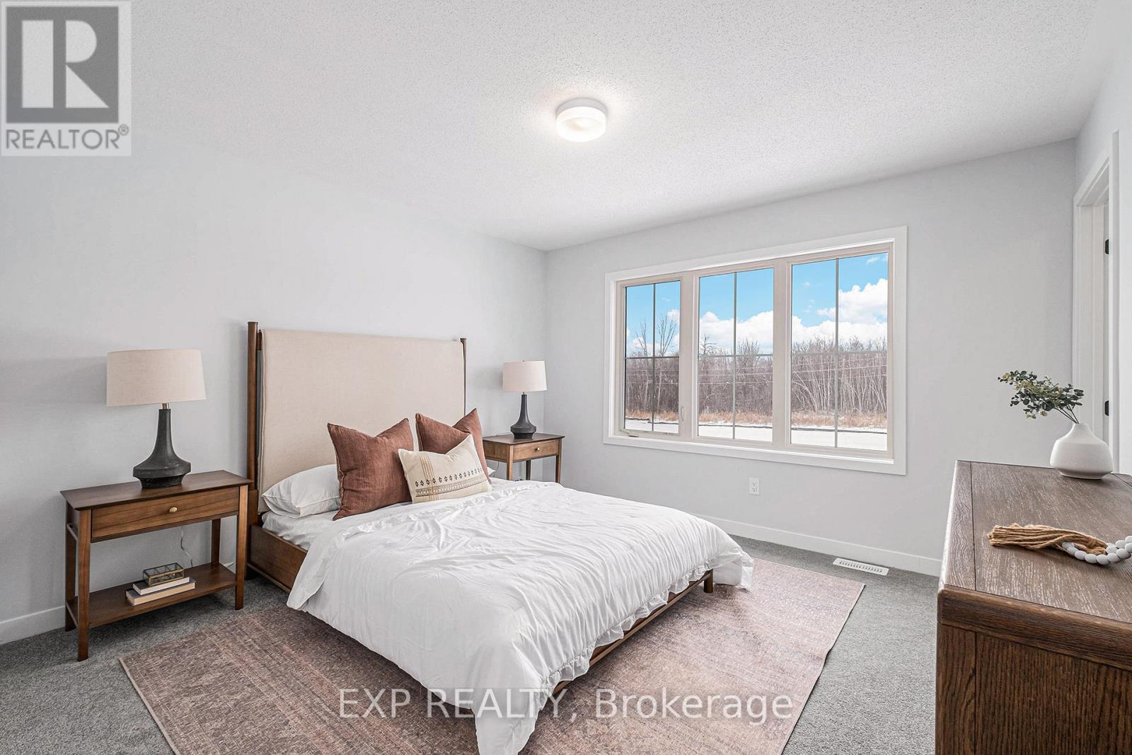 1025 De Pencier Drive