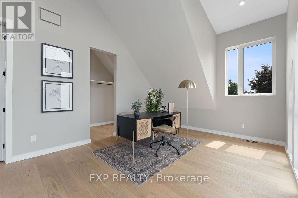 261 Dovercourt Avenue