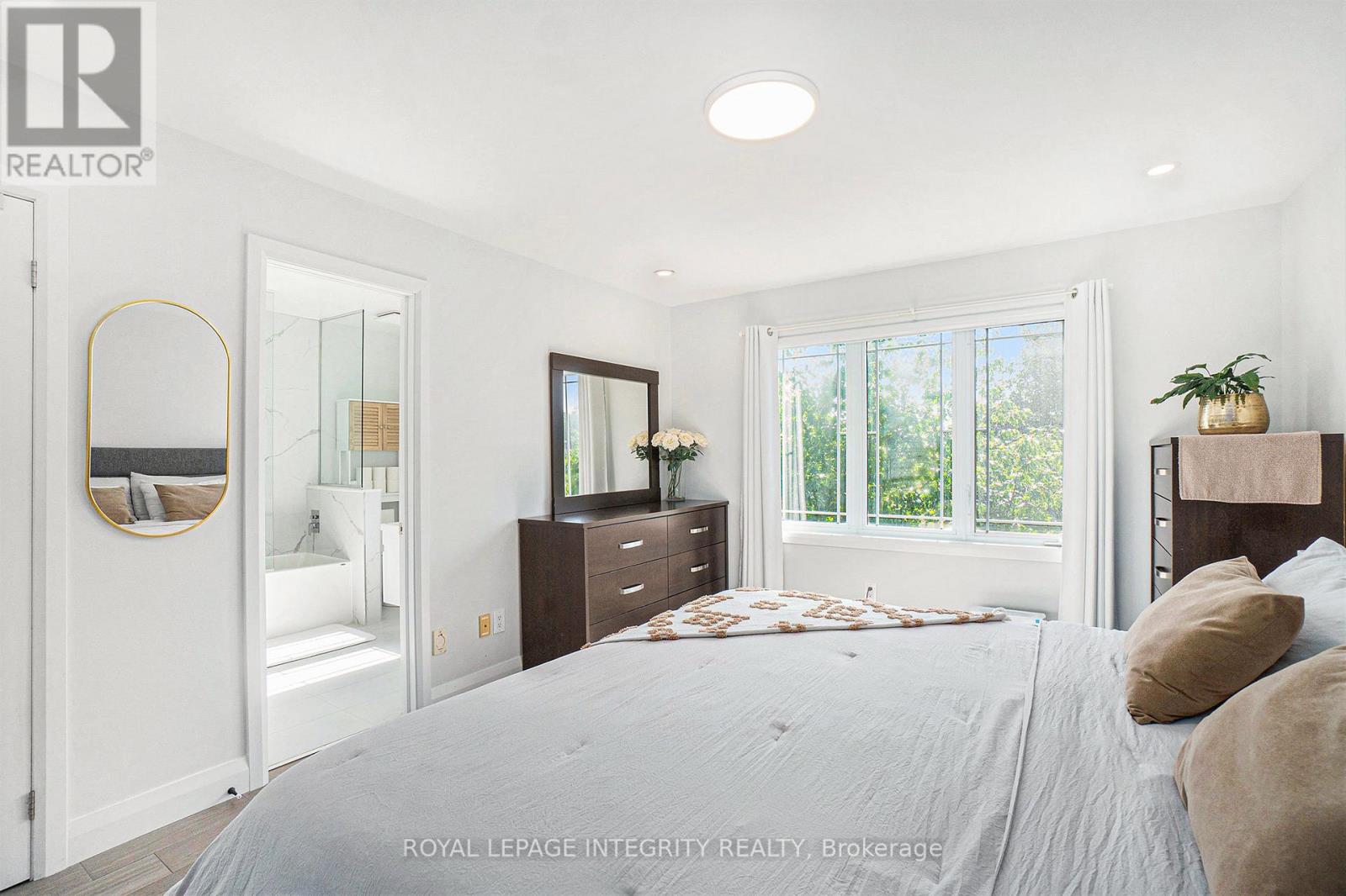 25 Berry Glen Street