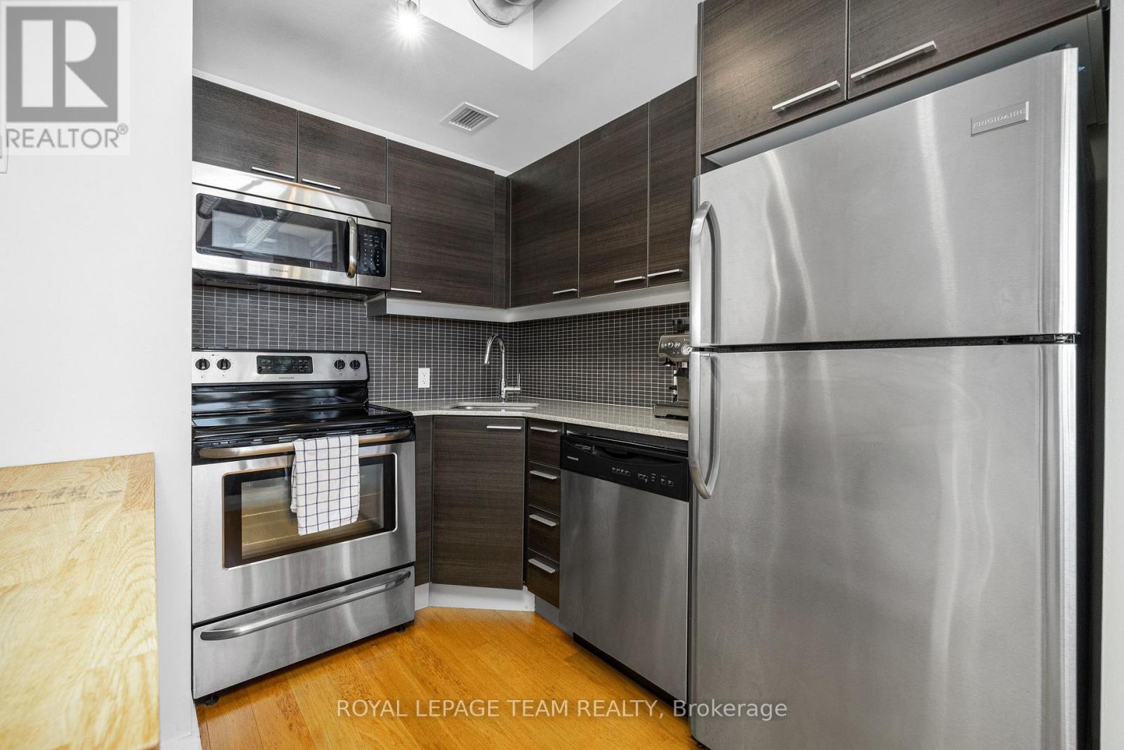 608 - 354 Gladstone Avenue