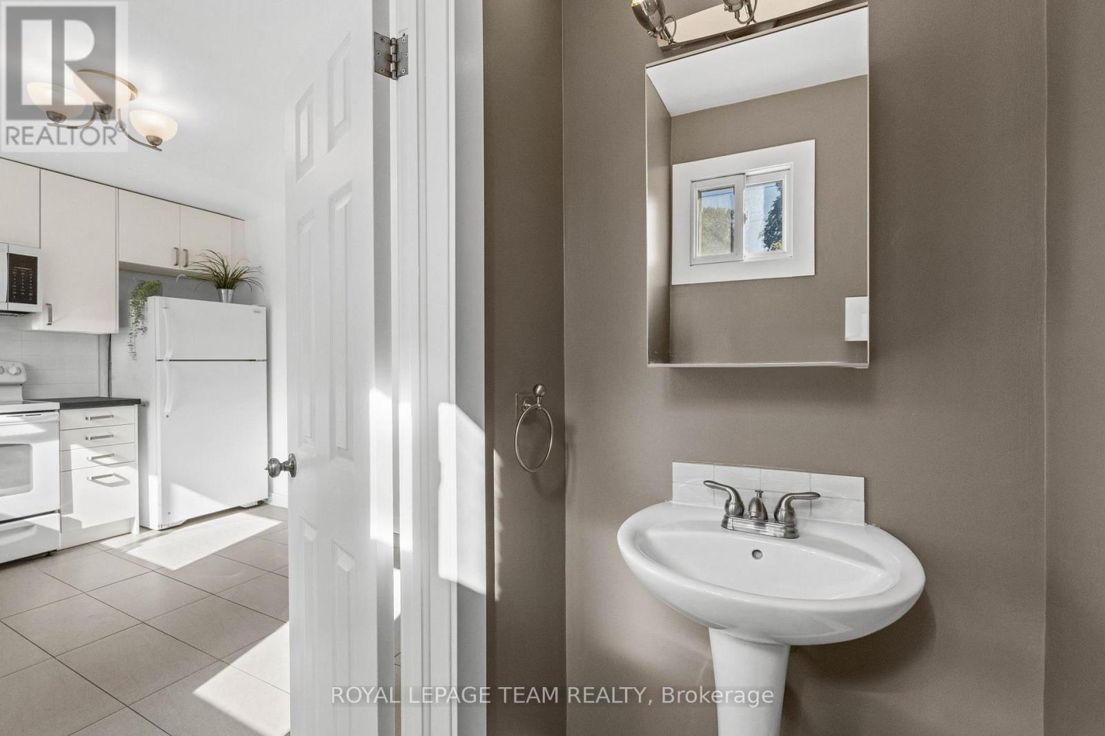 1308 Summerville Avenue