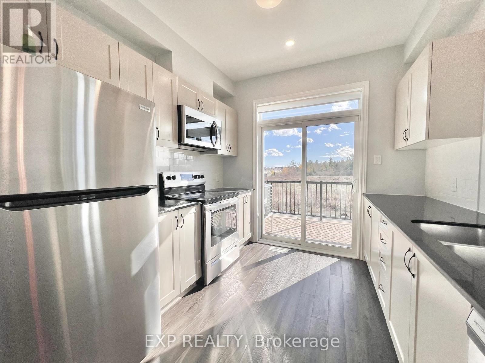 2076 Leinster Circle