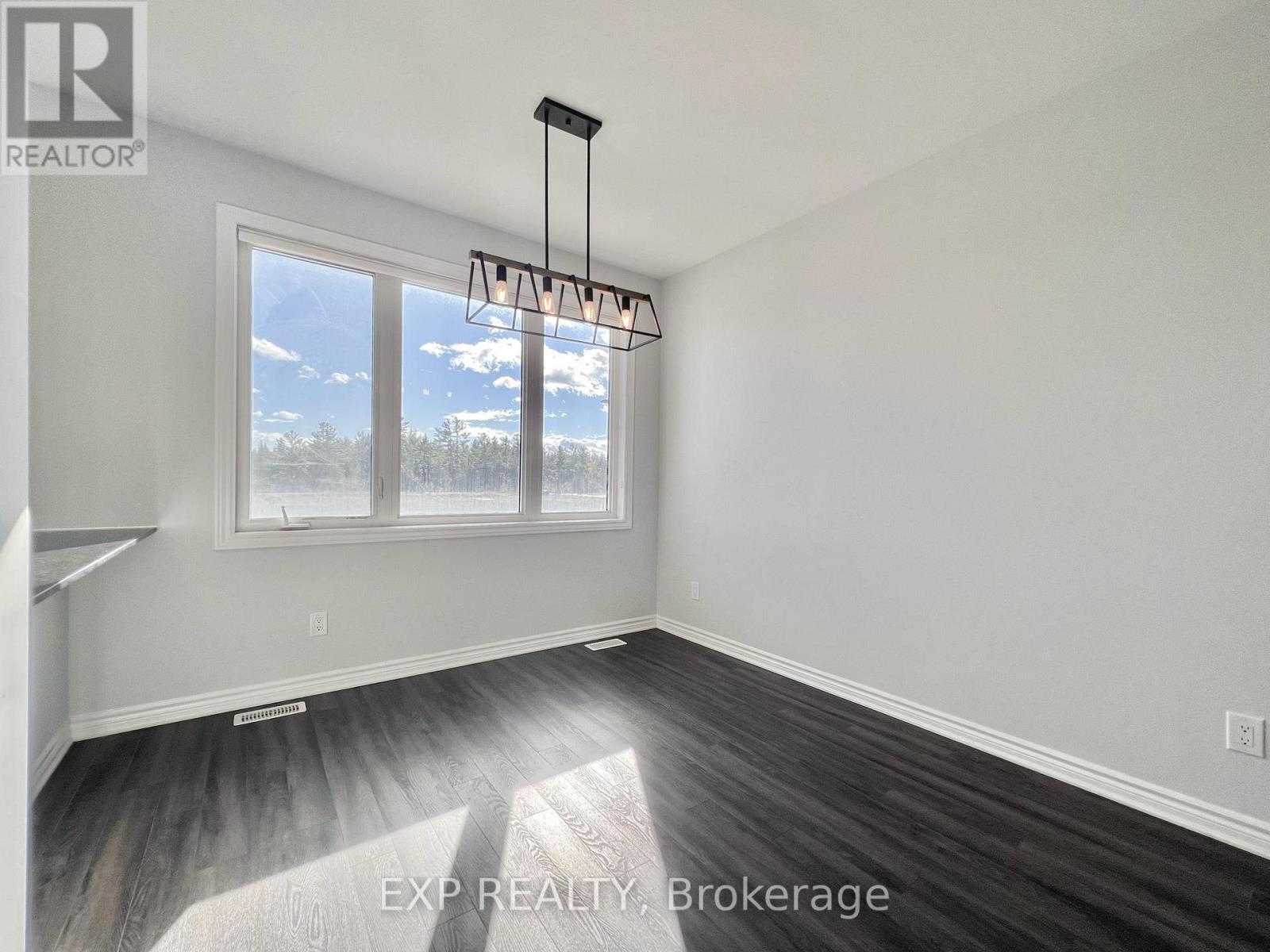 2076 Leinster Circle