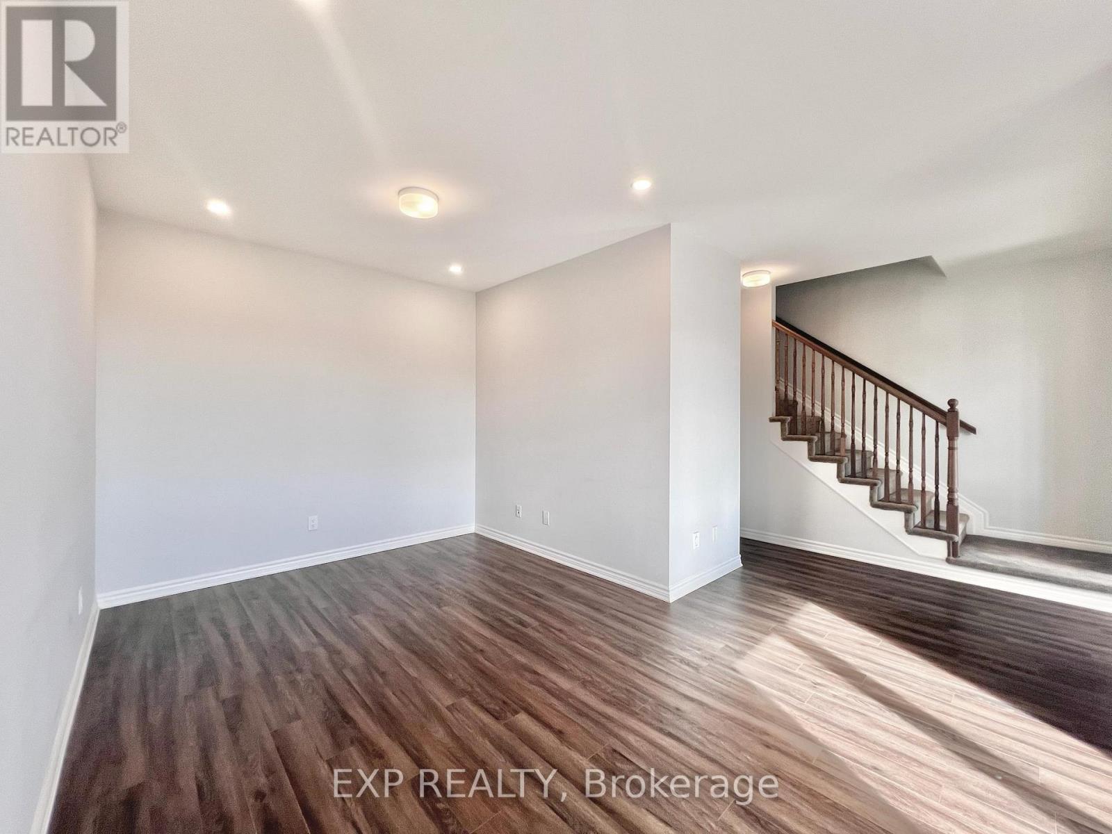 2076 Leinster Circle