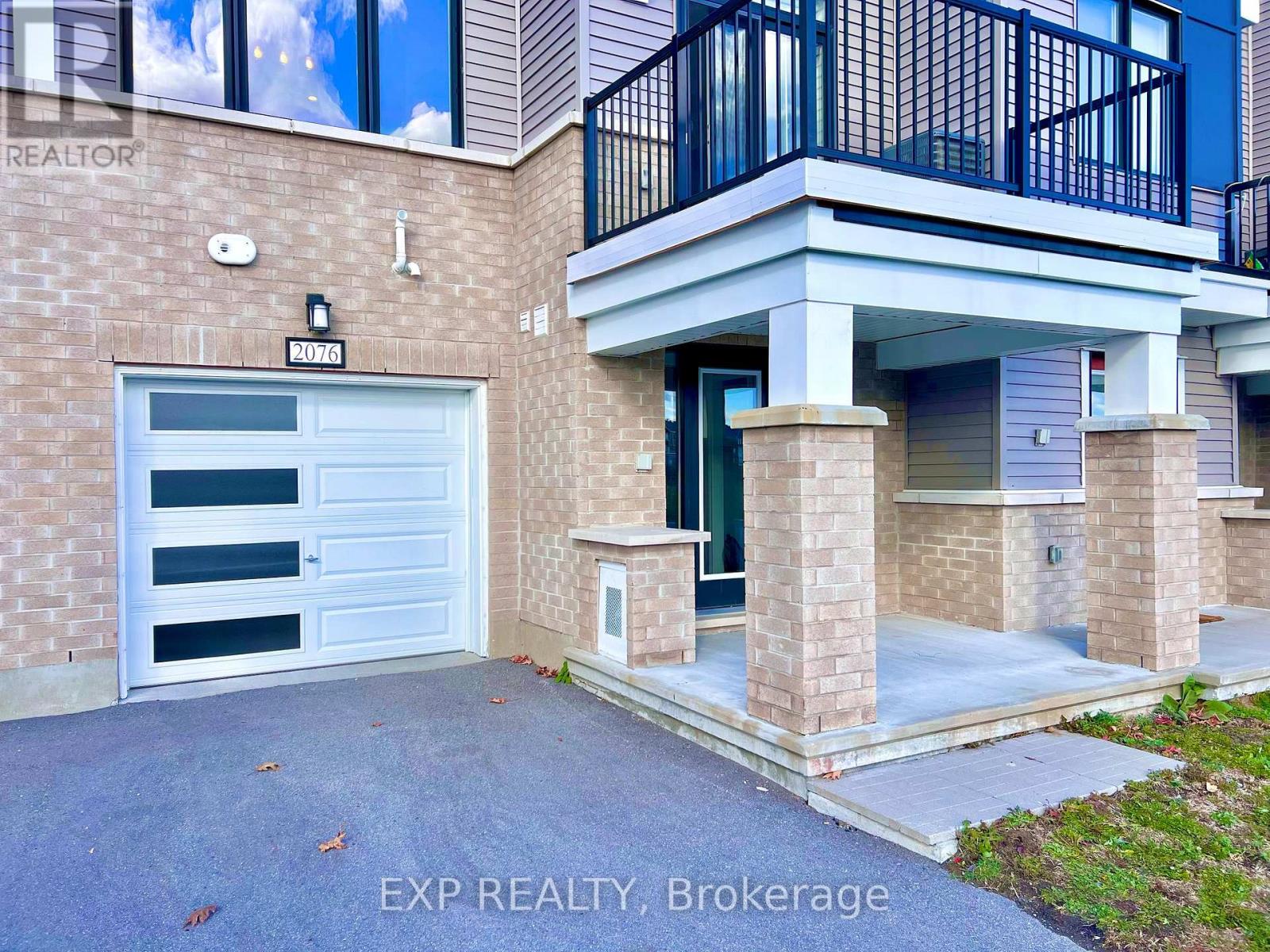 2076 Leinster Circle