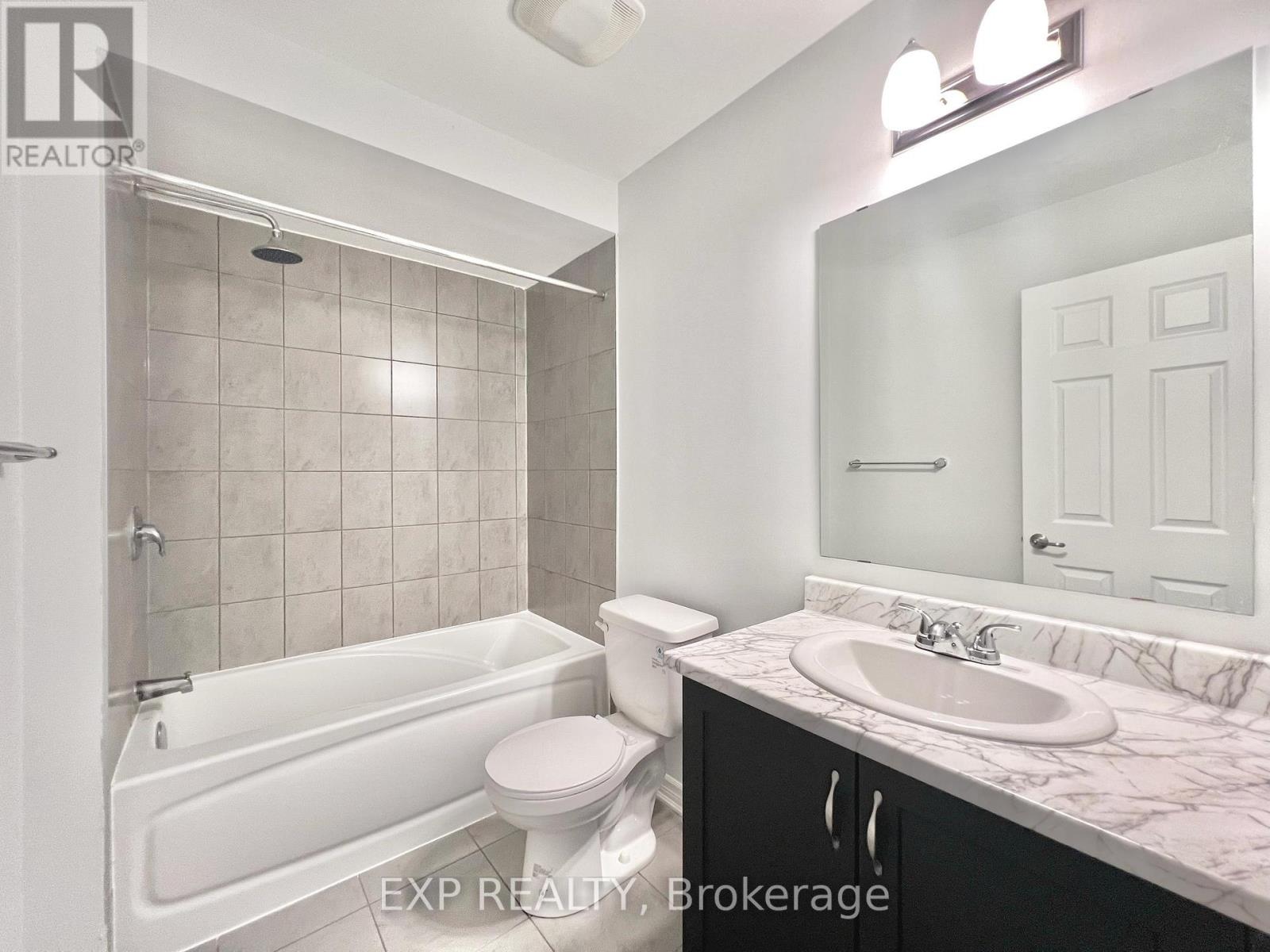 2076 Leinster Circle