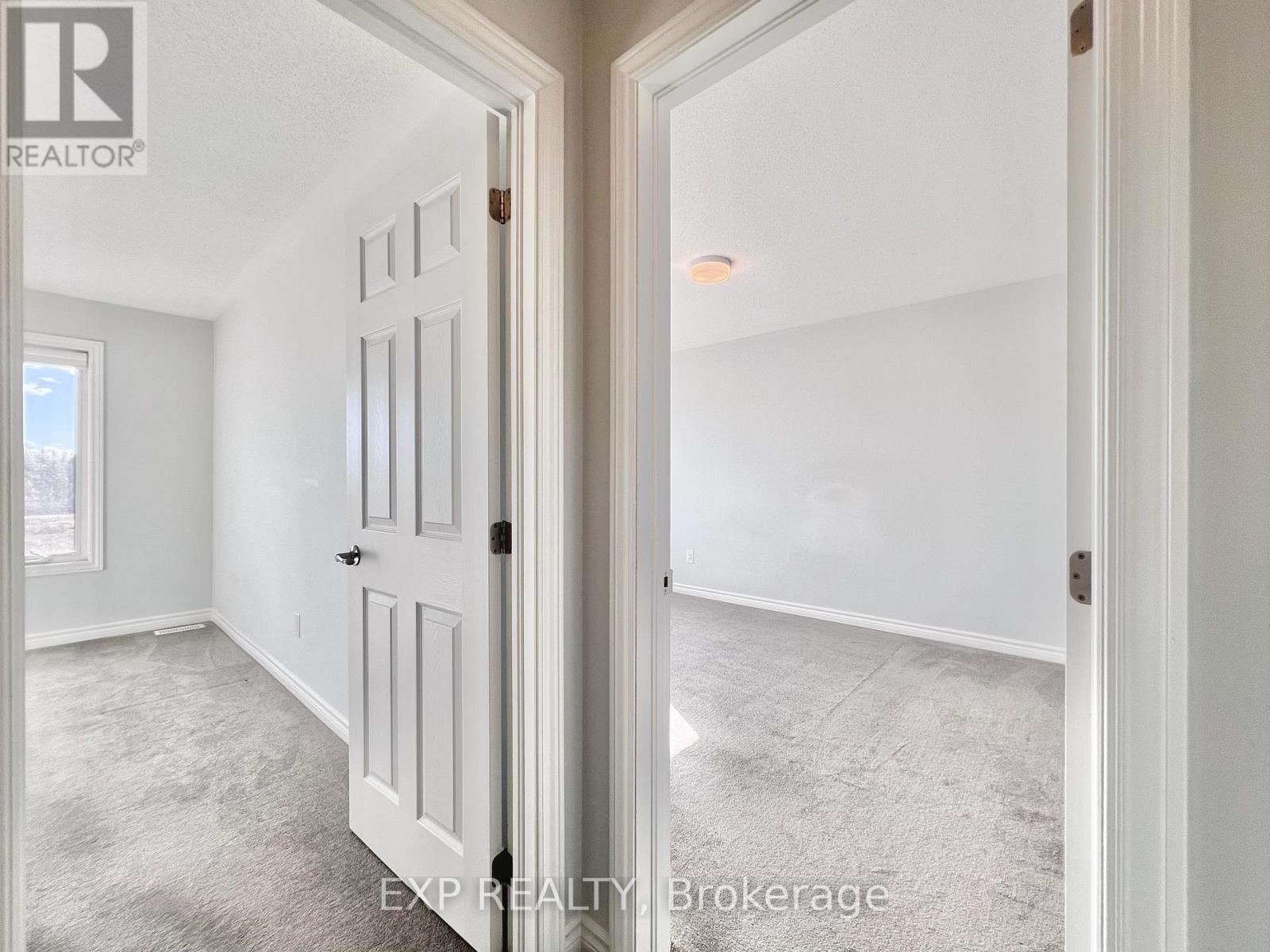 2076 Leinster Circle