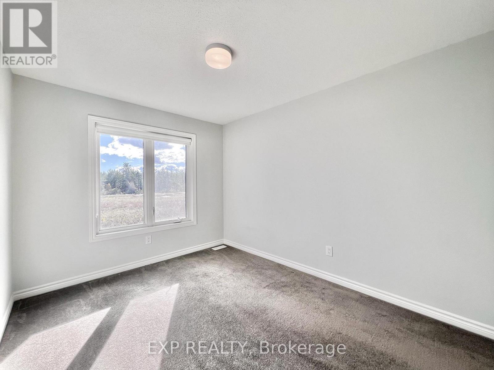 2076 Leinster Circle