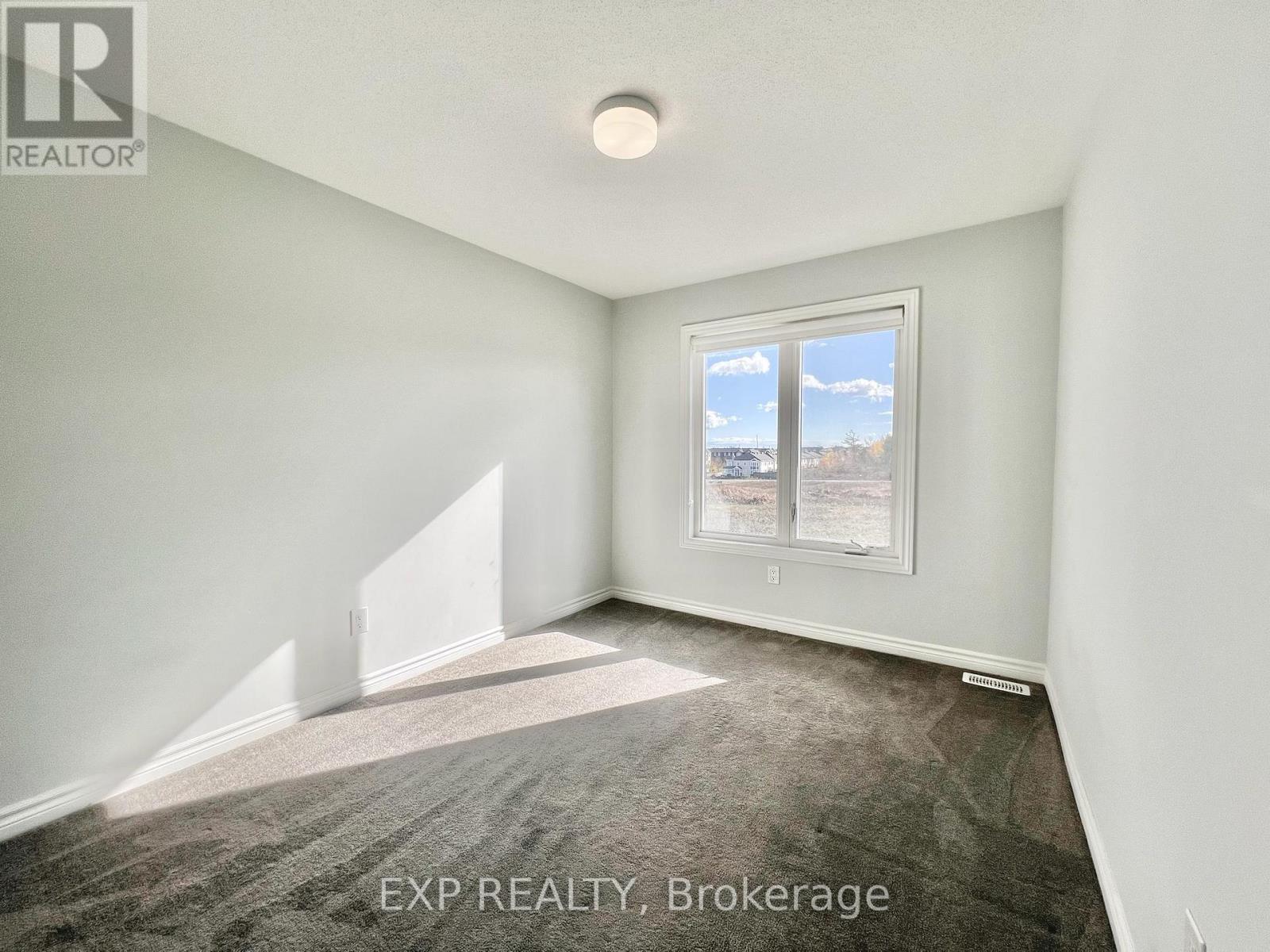 2076 Leinster Circle